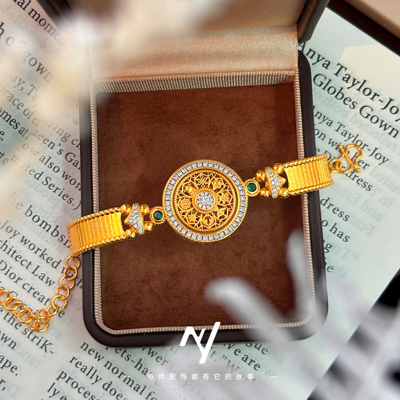 Luxury Watch Nice - Bracciale Orologio con Bussola Rotante a